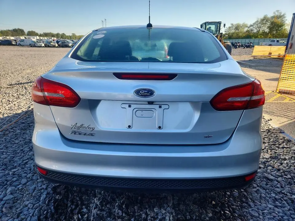 2017 FORD FOCUS SE  