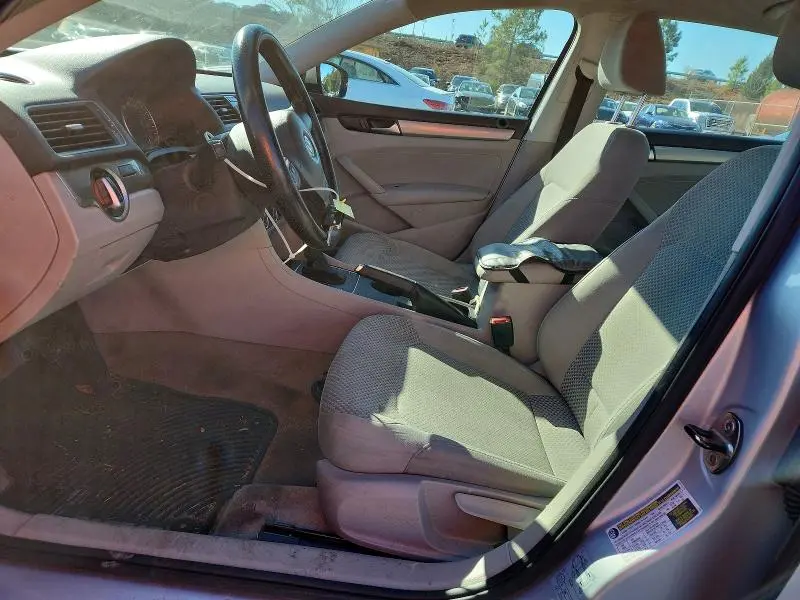 2014 VOLKSWAGEN PASSAT S  