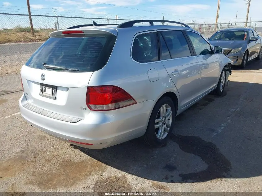 2014 VOLKSWAGEN JETTA SPORTWAGEN 2.0L TDI
