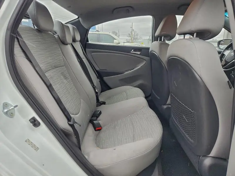 2015 HYUNDAI ACCENT GLS  