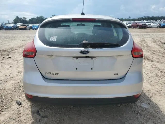 2017 FORD FOCUS SE  