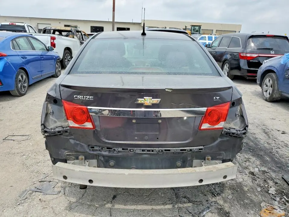 2013 CHEVROLET CRUZE LT  