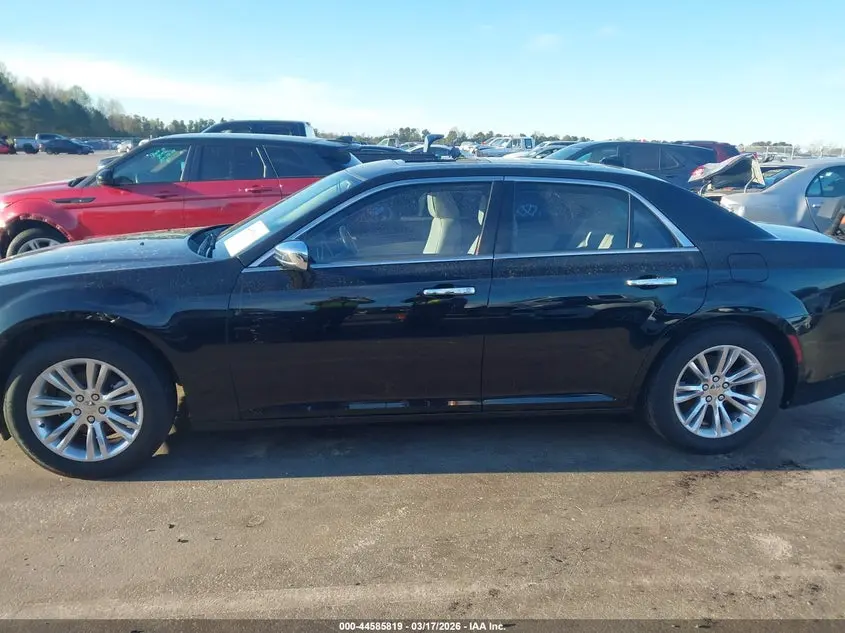 2016 CHRYSLER 300C  