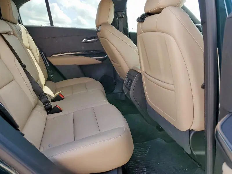 2024 CADILLAC XT4 LUXURY  