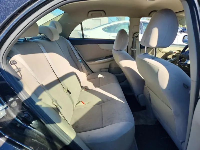 2012 TOYOTA COROLLA LE  