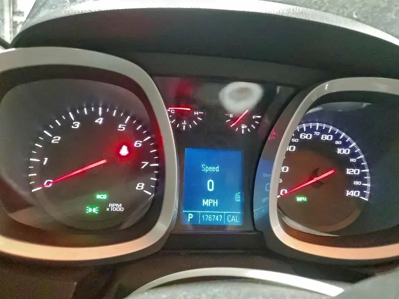 2011 CHEVROLET EQUINOX LT  