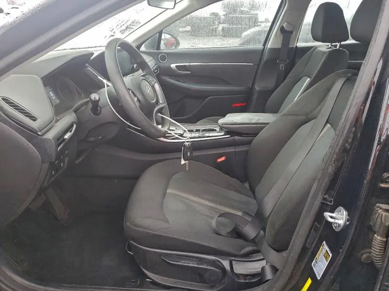2021 HYUNDAI SONATA SE  