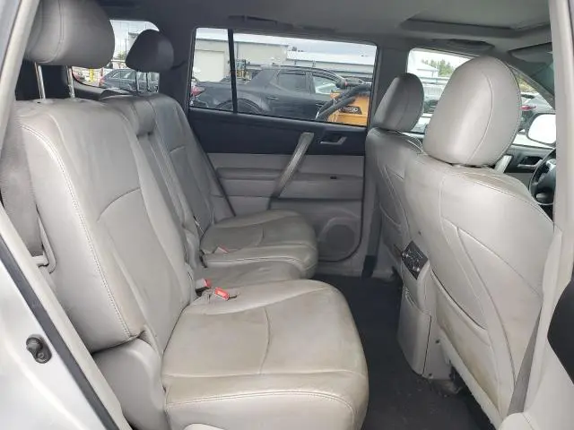 2011 TOYOTA HIGHLANDER BASE  