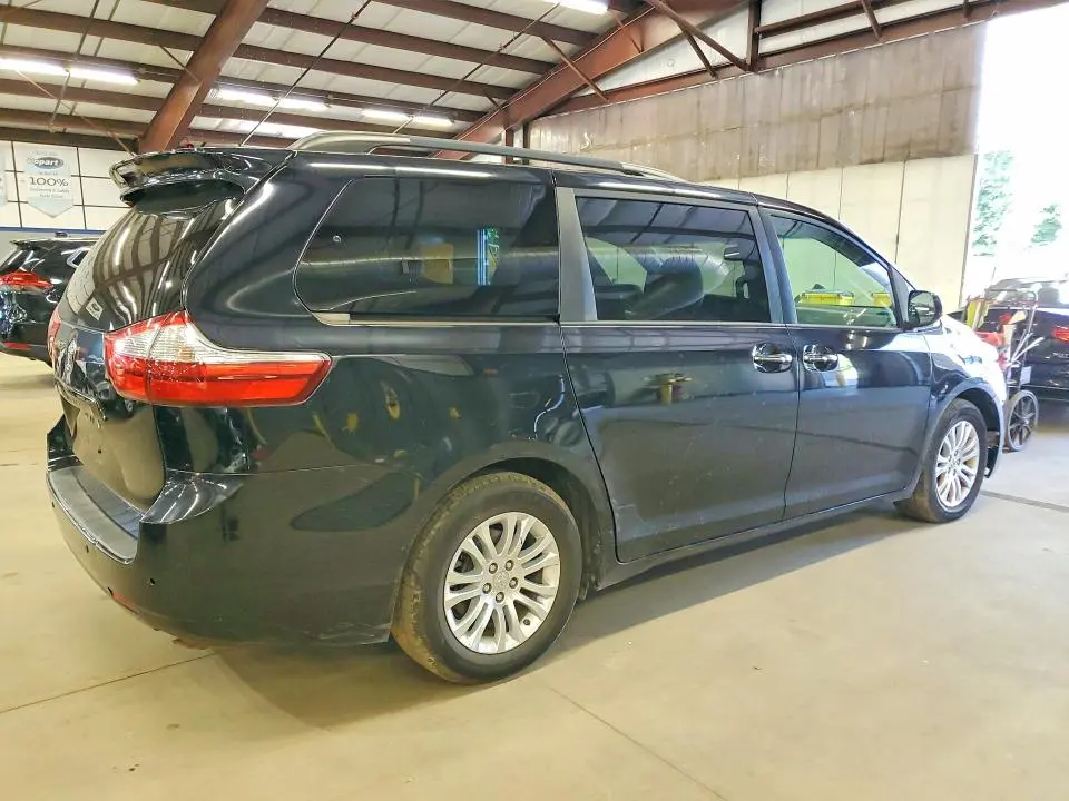 2017 TOYOTA SIENNA XLE 8-PASSENGER  