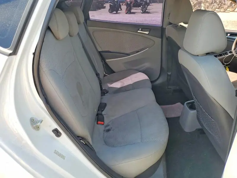 2014 HYUNDAI ACCENT GS  