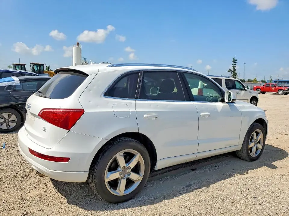 2010 AUDI Q5 PREMIUM PLUS  