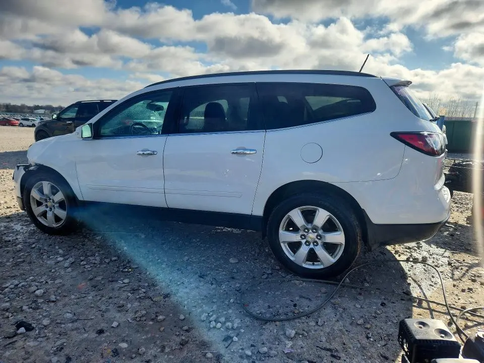 2016 CHEVROLET TRAVERSE LT  