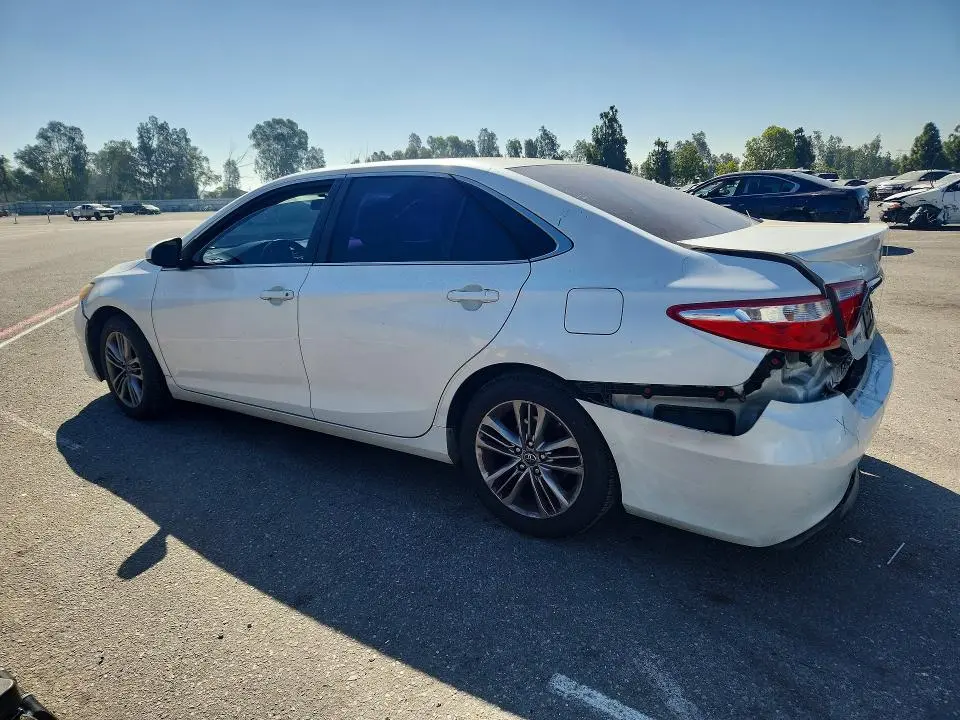2017 TOYOTA CAMRY SE  
