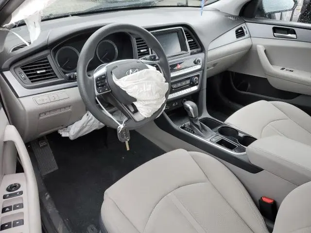 2019 HYUNDAI SONATA SE  