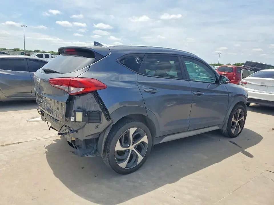 2018 HYUNDAI TUCSON SPORT  