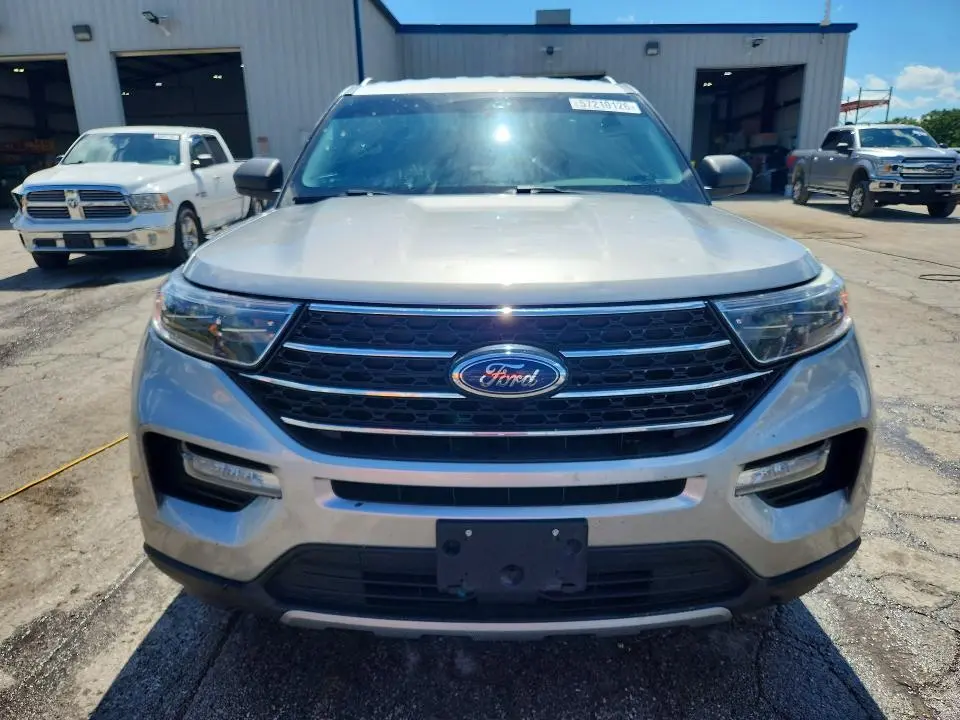 2021 FORD EXPLORER XLT  