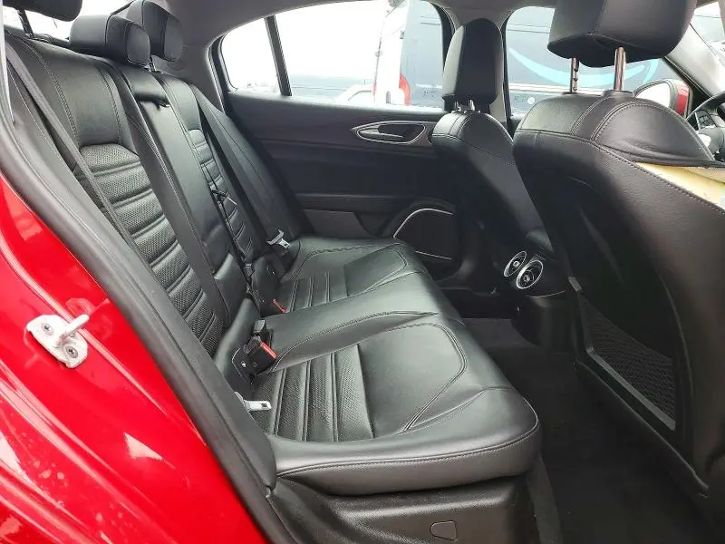 2017 ALFA ROMEO GIULIA TI Q4  