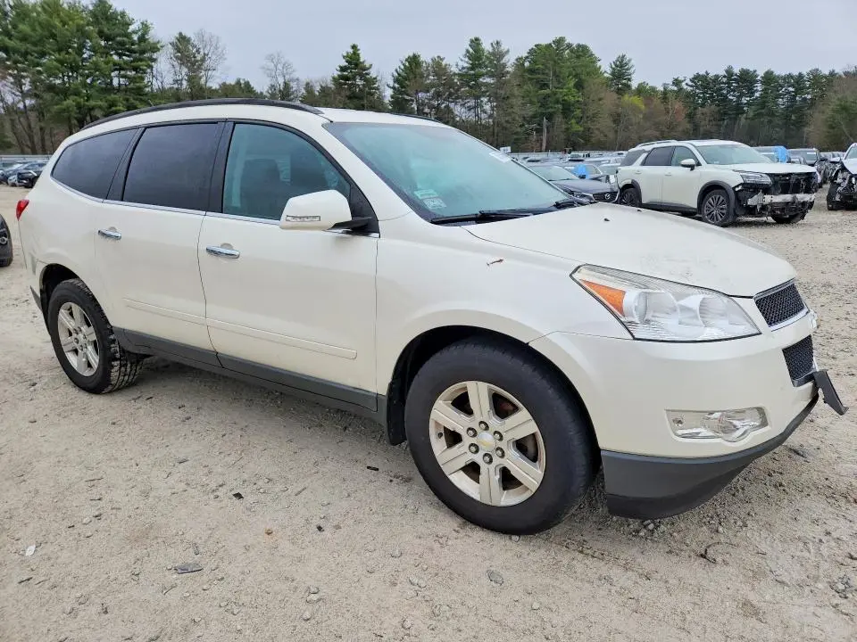 2011 CHEVROLET TRAVERSE LT  