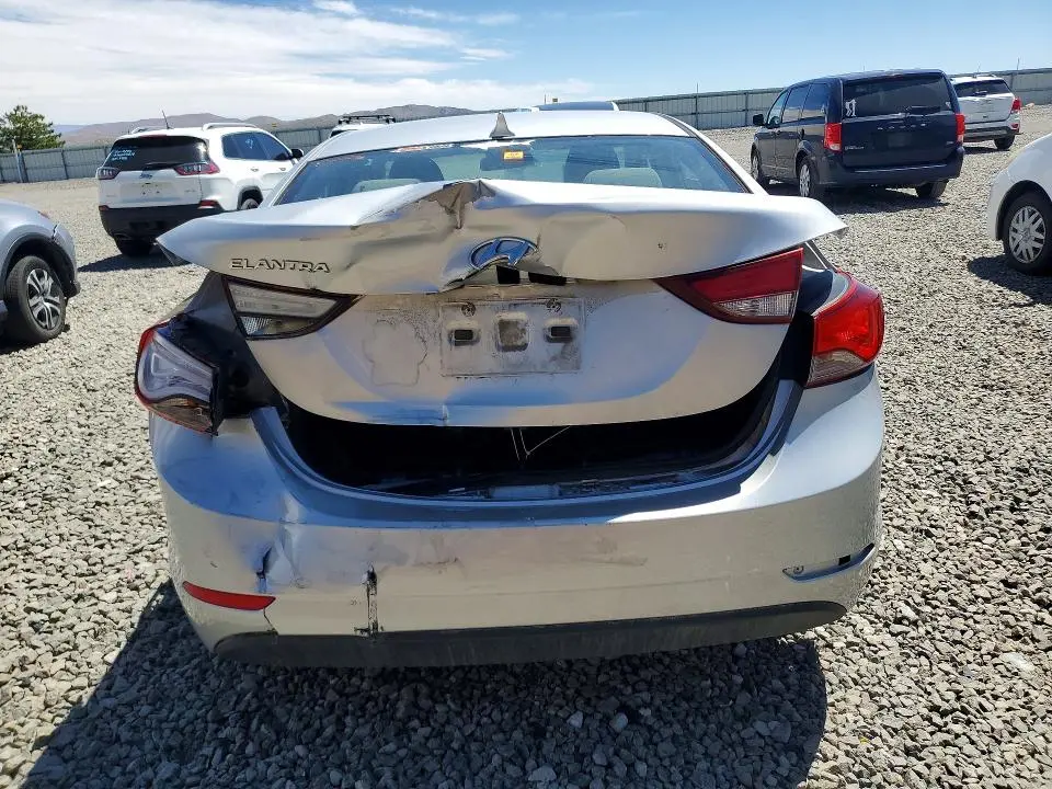 2014 HYUNDAI ELANTRA SE  