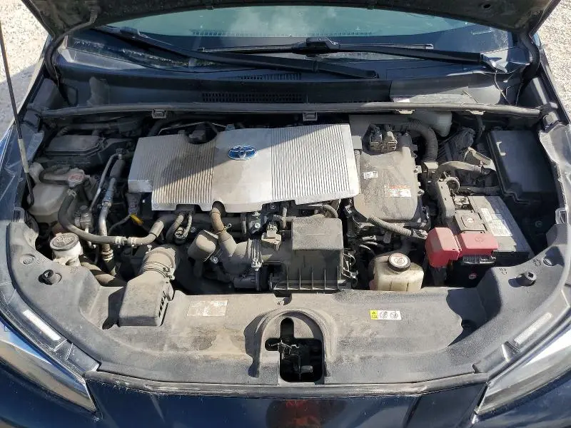 2021 TOYOTA PRIUS LE  