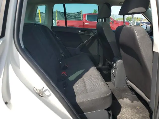 2013 VOLKSWAGEN TIGUAN S  