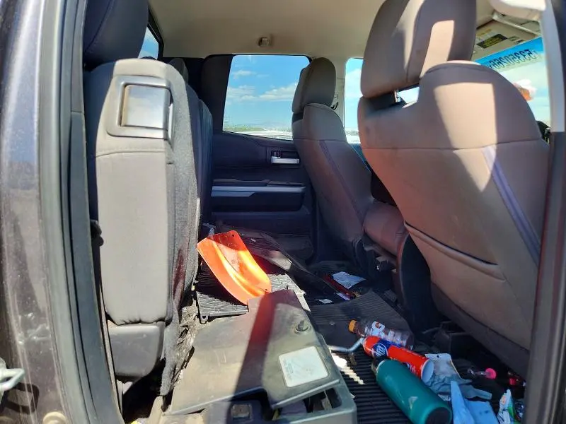 2017 TOYOTA TUNDRA SR5  