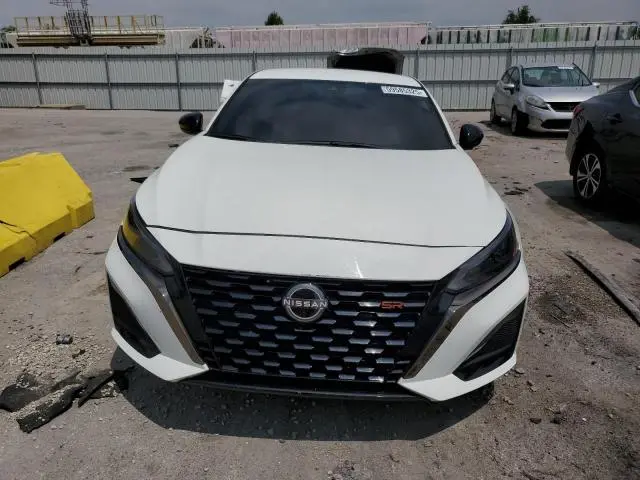 2024 NISSAN ALTIMA SR  