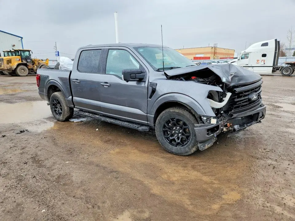 2024 FORD F150 XLT  