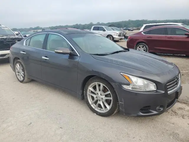 2011 NISSAN MAXIMA S  