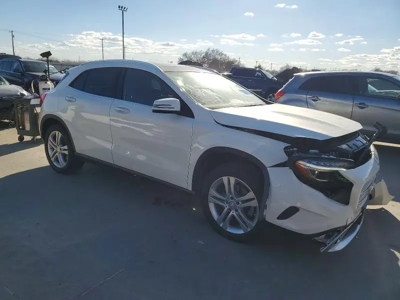 2015 MERCEDES-BENZ GLA 250 4MATIC  