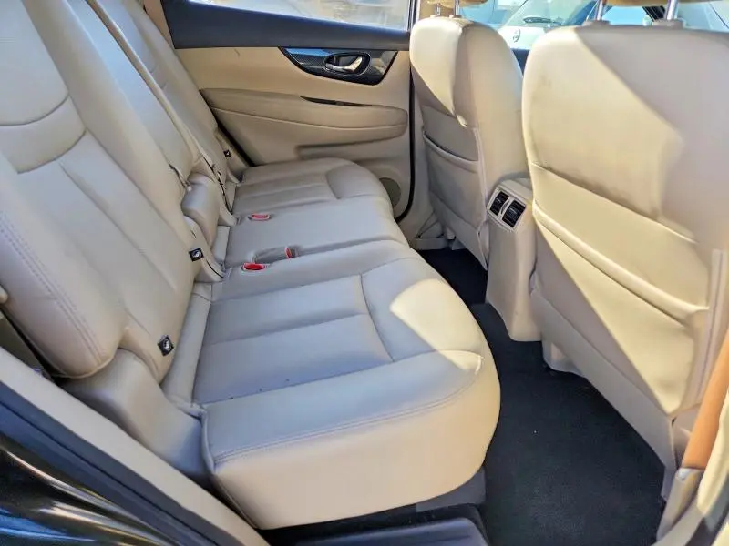 2017 NISSAN ROGUE SL  