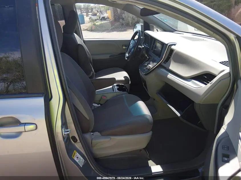 2017 TOYOTA SIENNA LE 8 PASSENGER