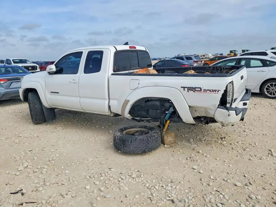 2015 TOYOTA TACOMA V6  