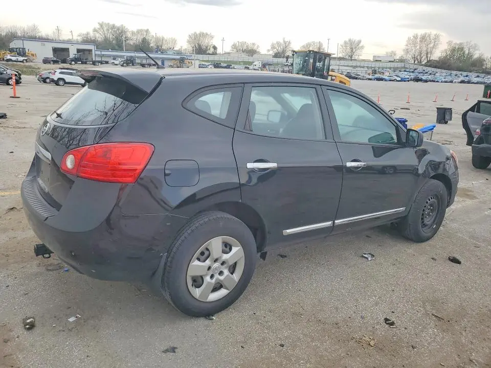2013 NISSAN ROGUE S  