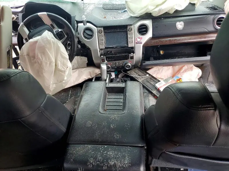 2018 TOYOTA TUNDRA CREWMAX LIMITED  