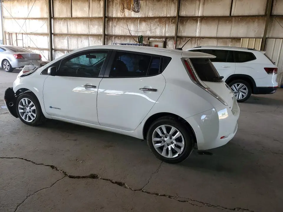 2015 NISSAN LEAF S  