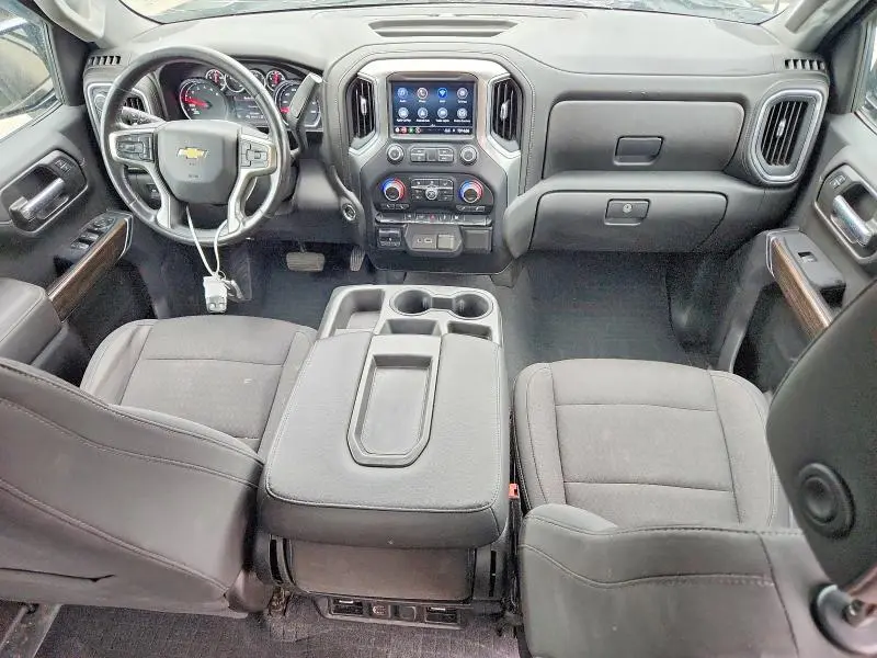 2021 CHEVROLET SILVERADO K1500 LT  