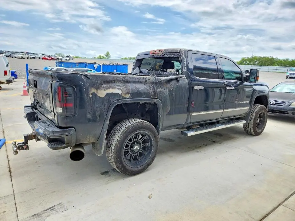2015 GMC SIERRA K2500 DENALI  