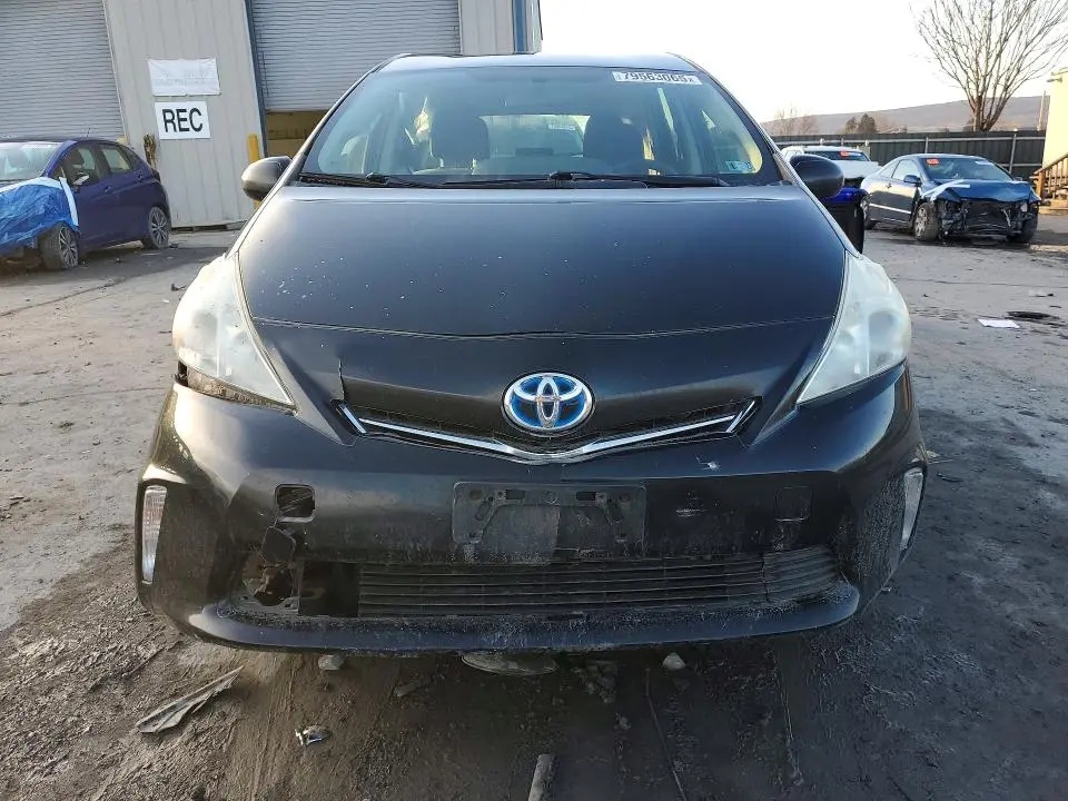 2013 TOYOTA PRIUS V THREE  