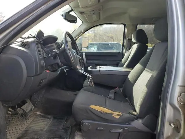 2011 GMC SIERRA K2500 SLE  