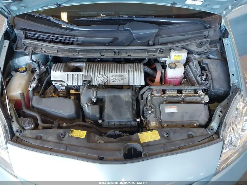 2014 TOYOTA PRIUS THREE