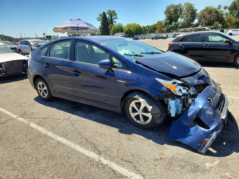2013 TOYOTA PRIUS THREE  