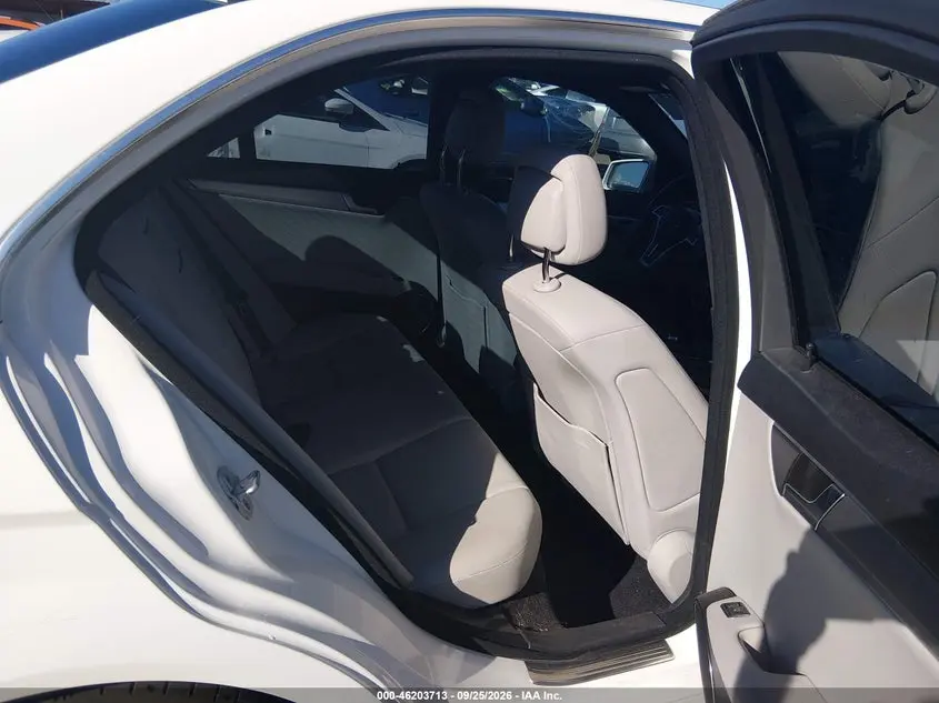 2013 MERCEDES-BENZ C-CLASS C 250 SPORT