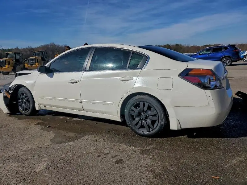 2010 NISSAN ALTIMA BASE  