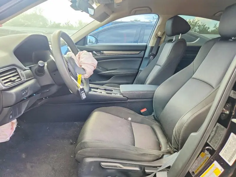 2019 HONDA ACCORD LX  