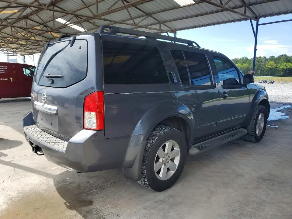 2011 NISSAN PATHFINDER S  