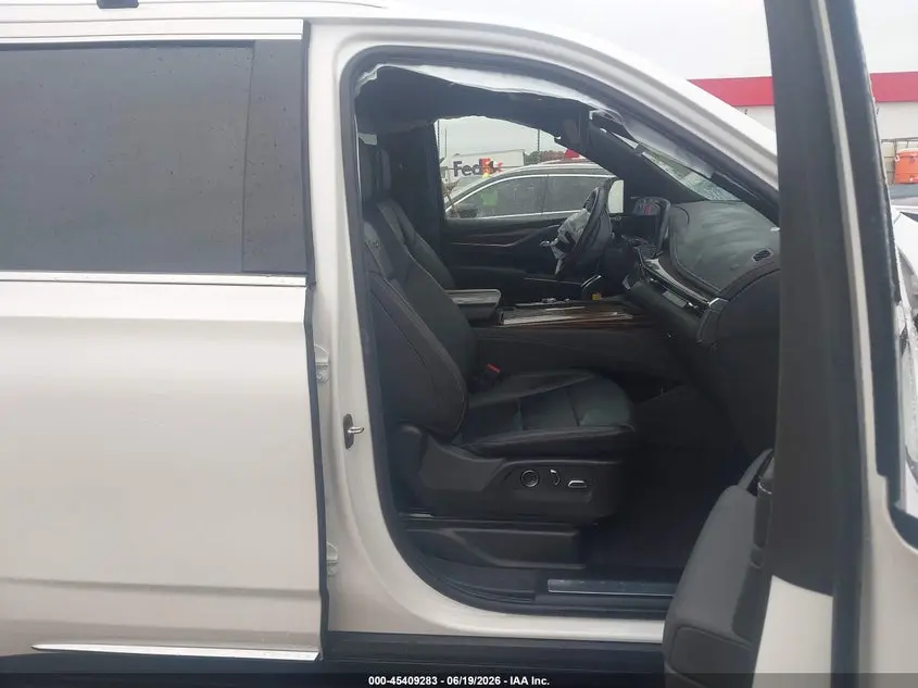2024 CADILLAC ESCALADE 2WD LUXURY