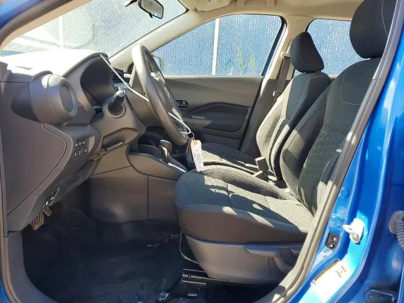 2021 NISSAN KICKS S  