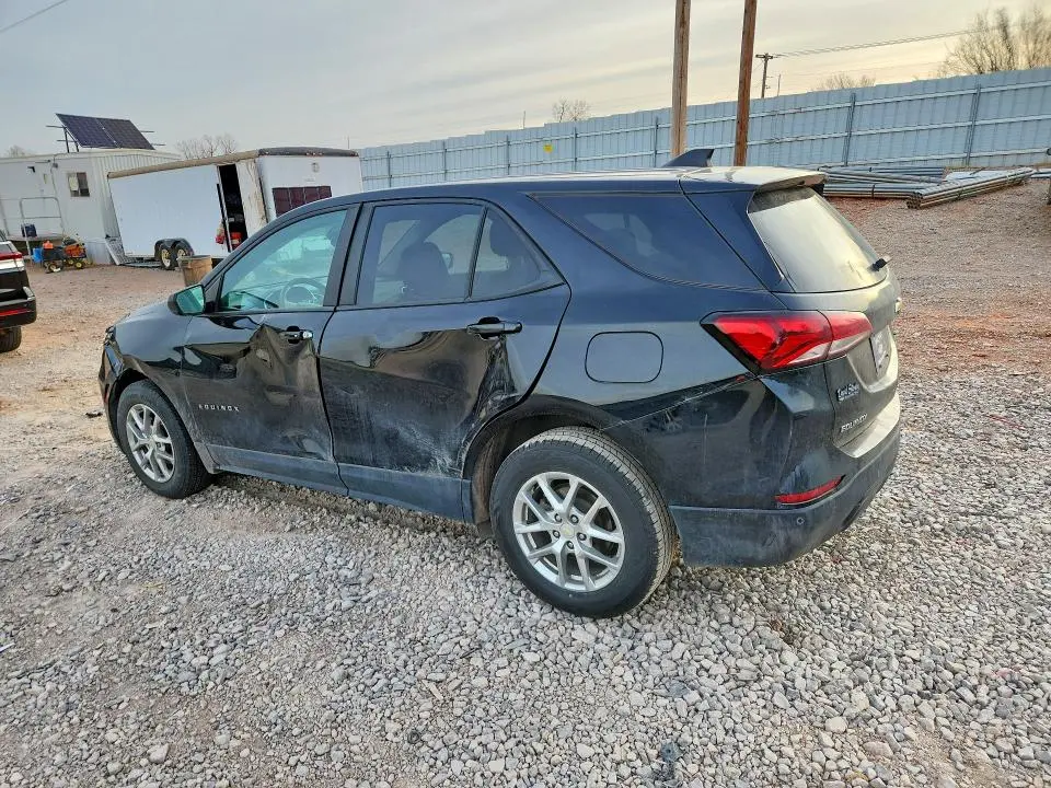 2022 CHEVROLET EQUINOX LS  