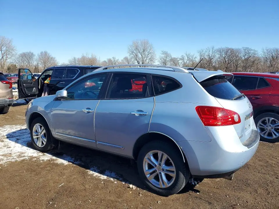 2013 NISSAN ROGUE S  